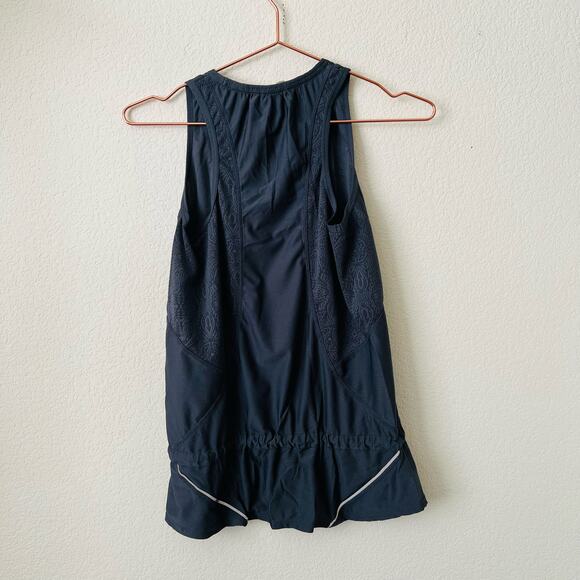 Athleta Wick It Good Tank charcoal gray lace cinchable - Picture 3 of 7